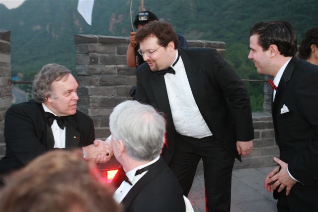 Robert Parker Dinner on the Great Wall of China - Handshake